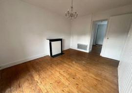 
                                                                                        Location
                                                                                         Beau T2 36m² traversant situé Avenue Sainte-Anne
