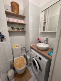 
                                                                                        Location
                                                                                         Beau T2 37m² rénové et meublé