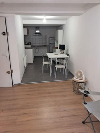 
                                                                                        Location
                                                                                         Beau T2 41m² Saint Mathieux refait a neuf