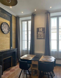
                                                                                        Location
                                                                                         Beau T2 45m² meublé centre ville de BORDEAUX