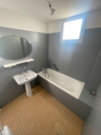 
                                                                                        Location
                                                                                         Beau T2 47m² avec loggia