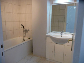 
                                                                                        Location
                                                                                         Beau T2 48m² dans parc proximite cours fauriel