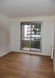 
                                                                                        Location
                                                                                         Beau T2 52m² Quartier Tivoli avec 2 balcons