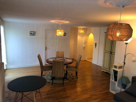 
                                                                                        Location
                                                                                         Beau T2 56m² dans résidence et quartier très calme