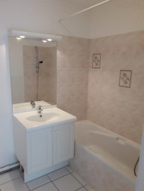 
                                                                                        Location
                                                                                         Beau T2 57m² avec balcon et parking