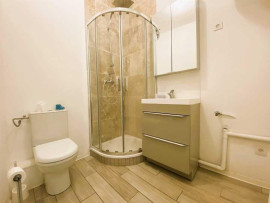 
                                                                                        Location
                                                                                         Beau T2 à Marseille 5ème