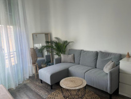 
                                                                                        Location
                                                                                         Beau T2 à Nice