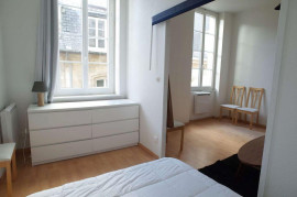 
                                                                                        Location
                                                                                         Beau T2 Bis 31m² hypercentre de bordeaux