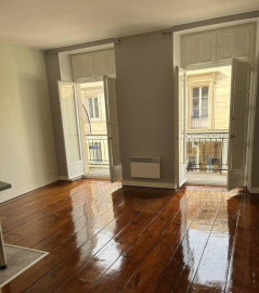 
                                                                                        Location
                                                                                         Beau T2 de 43m² avec balcon remis à neuf