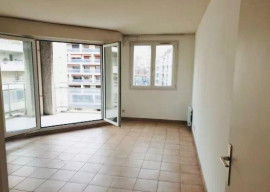 
                                                                                        Location
                                                                                         Beau T2 de 47m² + 6 m² terrasse