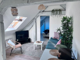 
                                                                                        Location
                                                                                         Beau T2 meublé (27m² au sol, 19 m² Carrez)