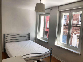 
                                                                                        Location
                                                                                         Beau T2 meublé 30m² rue Lamartine