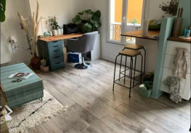 
                                                                                        Location
                                                                                         Beau T2 meublé 31m² Clichy proche métro