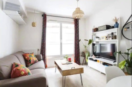 
                                                                                        Location
                                                                                         Beau T2 meublé 35m² Clichy lumineux