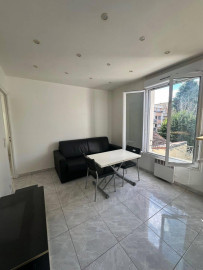 
                                                                                        Location
                                                                                         Beau T2 meublé 37m² à Courbevoie La Défense