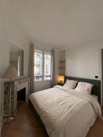 
                                                                                        Location
                                                                                         Beau T2 meublé 37m² Paris 16