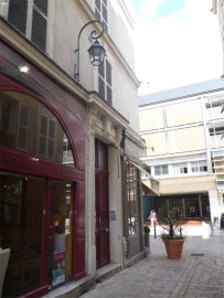 
                                                                                        Location
                                                                                         Beau T2 meublé 38m² châtelet