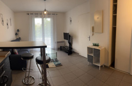 
                                                                                        Location
                                                                                         Beau T2 MEUBLÉ 40m² Minimes/Barrière de Paris