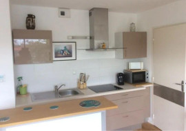 
                                                                                        Location
                                                                                         Beau T2 meublé 43m² calme dans résidence sécurisée