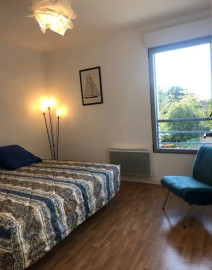 
                                                                                        Location
                                                                                         Beau T2 meublé 43m² calme dans résidence sécurisée