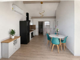 
                                                                                        Location
                                                                                         Beau T2 meublé – 44m² –