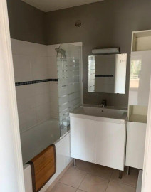 
                                                                                        Location
                                                                                         Beau T2 meublé 46m² refait à neuf avec 2 terrasses