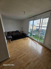 
                                                                                        Location
                                                                                         Beau T2 meublé de 42m²