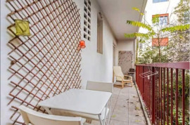 
                                                                                        Location
                                                                                         Beau T2 meublé entre St Victor et 4 septembre