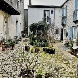 
                                                                                        Location
                                                                                         Beau T2 meublé et équipé 44m² quartier Canclaux