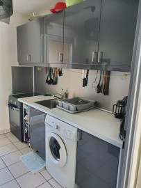 
                                                                                        Location
                                                                                         Beau T2 meublé et traversant 47m²