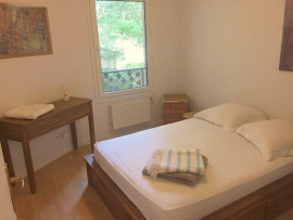 
                                                                                        Location
                                                                                         BEAU  T2 MEUBLE PLACE JEAN-MACE 52 m²