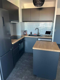 
                                                                                        Location
                                                                                         Beau T2 meublé rénové avec balcon et parking
