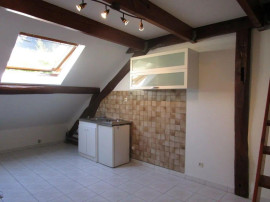 
                                                                                        Location
                                                                                         Beau T2 refait à neuf gare de Corbeil Essonnes