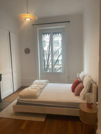 
                                                                                        Location
                                                                                         Beau T2 rénové 62m2 Lyon 7 Proximité Jean Macé