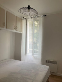 
                                                                                        Location
                                                                                         Beau T2 rénové, charmant et très calme