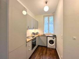 
                                                                                        Location
                                                                                         Beau T2 rénové neuf, meublé complet 32m²