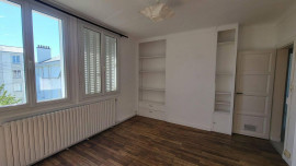 
                                                                                        Location
                                                                                         Beau T2 sur la Butte Ste Anne 42m²