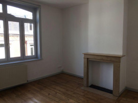 
                                                                                        Location
                                                                                         Beau T2/ T3 51m² Excellent état