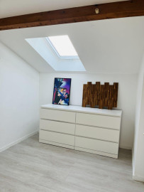 
                                                                                        Location
                                                                                         Beau T2bis meublé 54m² (64m² au sol) en duplex