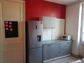 
                                                                                        Location
                                                                                         Beau T2BIS meublé 65m²