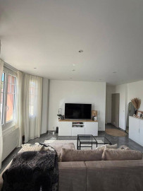 
                                                                                        Location
                                                                                         Beau T3 52m² lumineux et moderne, récemment rénové