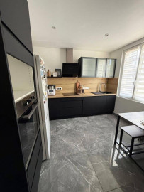 
                                                                                        Location
                                                                                         Beau T3 52m² lumineux et moderne, récemment rénové