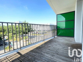 
                                                                                        Location
                                                                                         Beau T3 61m² lumineux avec balcon