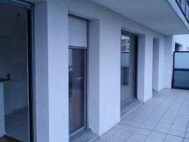 
                                                                                        Location
                                                                                         Beau T3 63m² avec terrasse 20m² Quartier Botanique