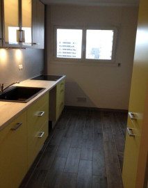 
                                                                                        Location
                                                                                         Beau T3 67m² Ile de Nantes vue Loire