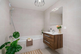 
                                                                                        Location
                                                                                         Beau T3 74m2 refait à neuf et lumineux