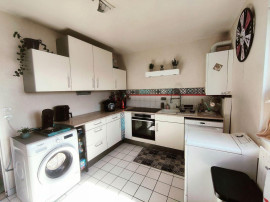 
                                                                                        Location
                                                                                         Beau T3 79m² avec superbe terrasse