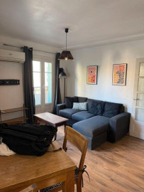 
                                                                                        Location
                                                                                         Beau T3 meublé 50m² Marseille 5eme
