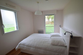 
                                                                                        Location
                                                                                         Beau T3 meublé avec terrasse privative.