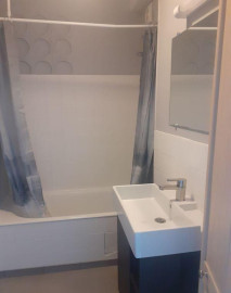 
                                                                                        Location
                                                                                         Beau T3 rénové 54m²non meublé